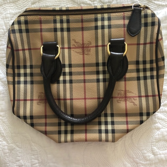 Burberry - Picture 3 of 4